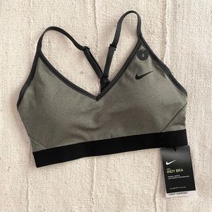 NIKE INDY Sportsbra - S